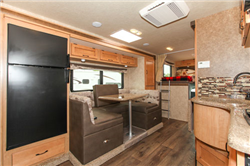 motorhome hire usa example Adventurer 4