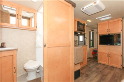 motorhome hire usa example Adventurer 4