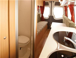 motorhome rental example Aquila