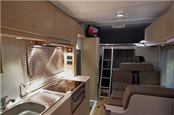 nz campervan hire example Vista