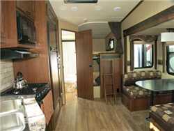 rent a camper example 31 Bunk 5th Wheel