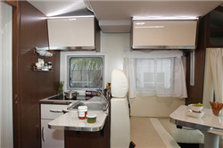 campervan hire europe example Lux Group - 5 berth