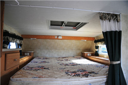 motorhome rental example Camper 4×4 Luxury
