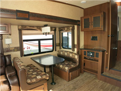 cheap rv rentals example 30 5th Wheel