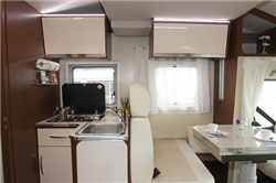 rv rentals Miami example Lux Group - 5 berth