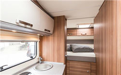 Traveller - 2 fixed double beds