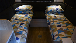 PH 4-berth Fuso Premium