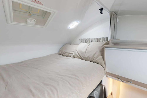 6 Berth Deluxe