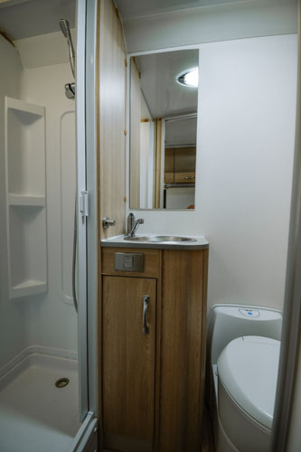 4 Berth Adventurer