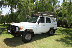 campervan australia example Safari Landcruiser 4WD