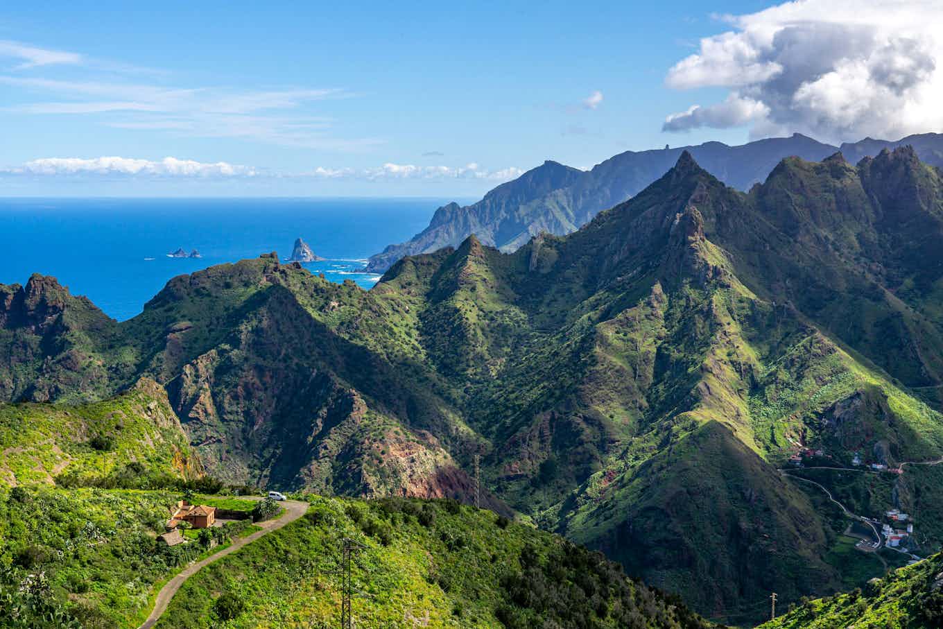 Scenic road winding through the mountains of Gran Canaria, perfect for an RV trip
