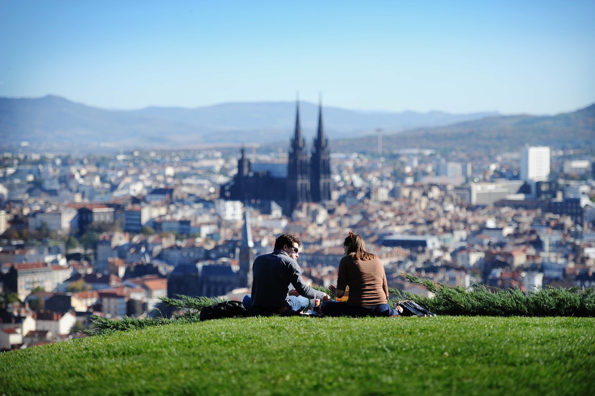Clermont Ferrand — Clermont Ferrand scenic landscape travel