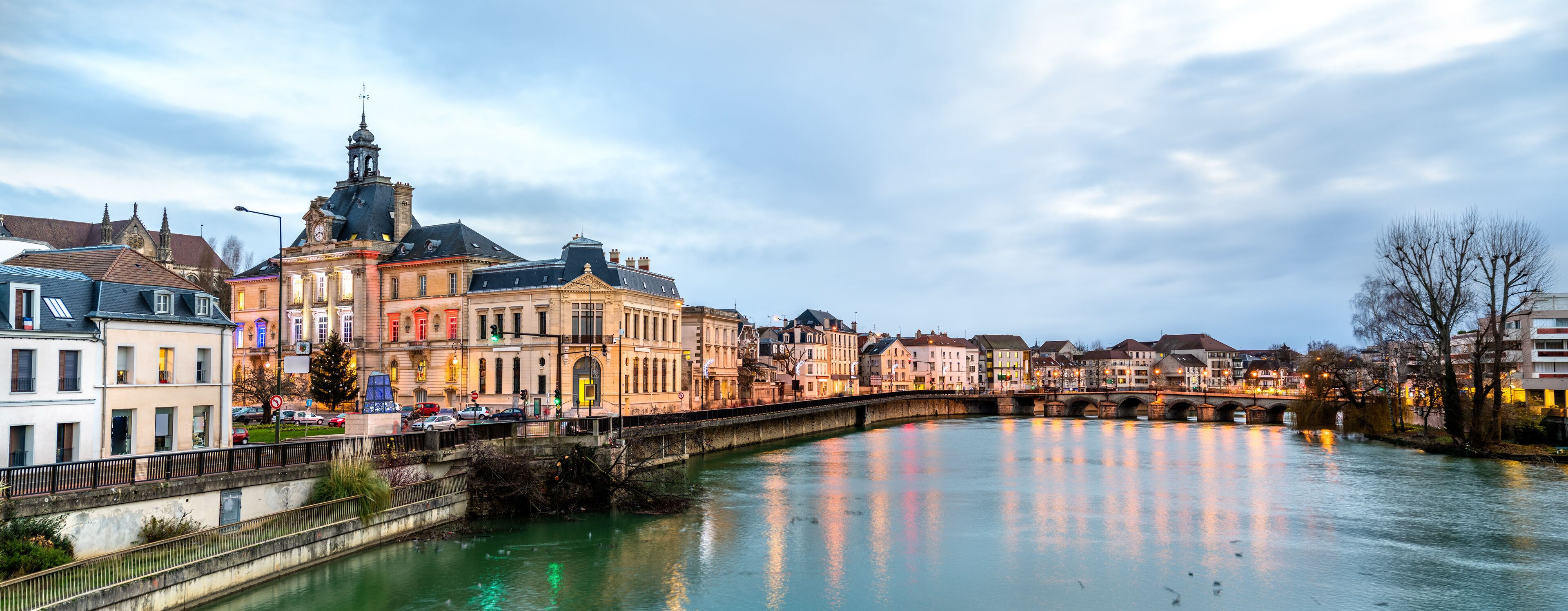 Meaux — Meaux scenic landscape travel