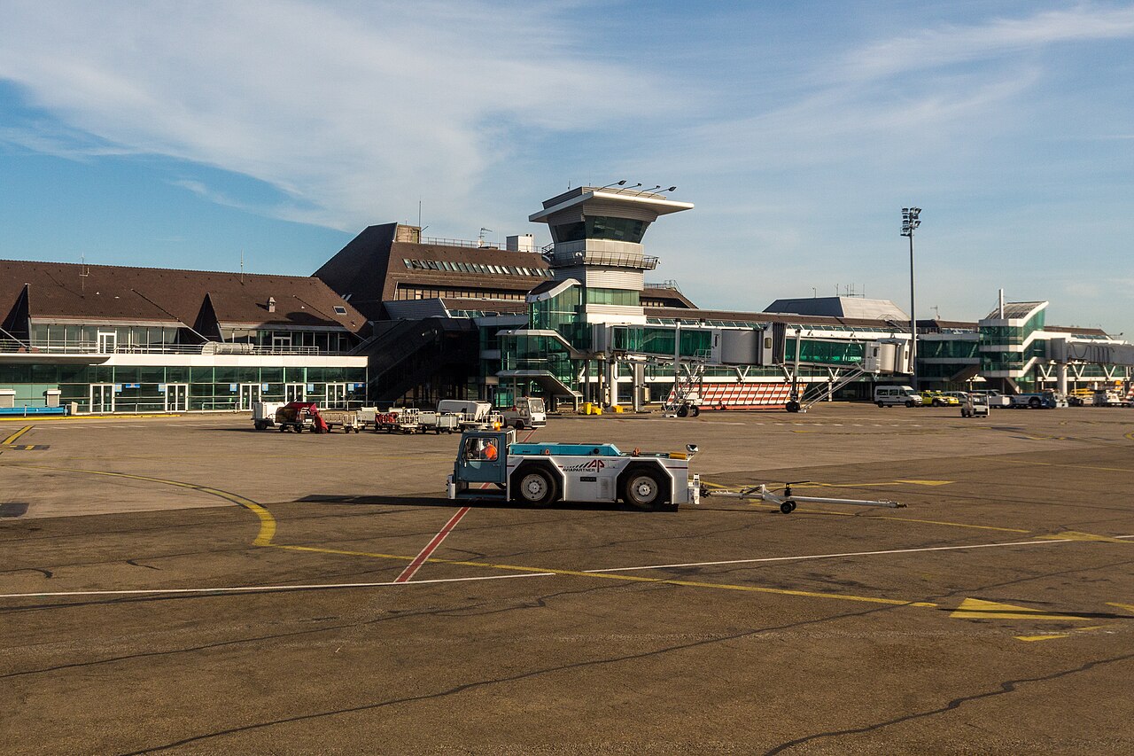 Strasbourg - Airport — Strasbourg - Airport scenic landscape travel