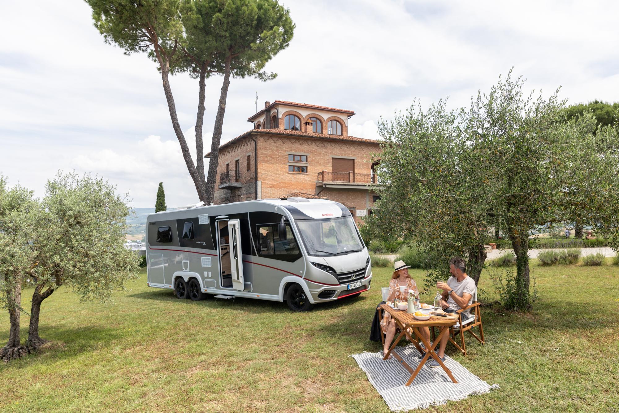 Roma - Fiumicino airport — Roma - Fiumicino airport road trip RV motorhome