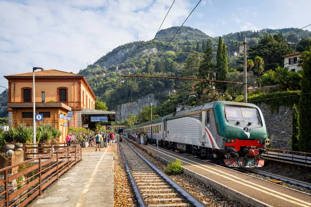 Milano - SS Giovanni Train Station — Milano - SS Giovanni Train Station scenic landscape travel