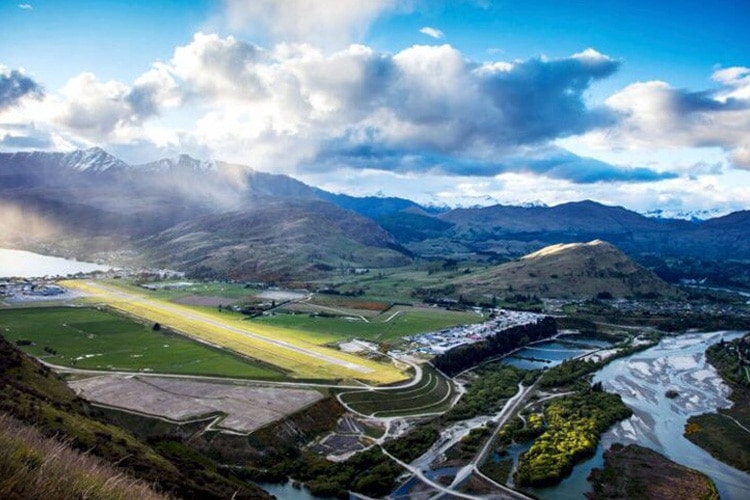 Queenstown - Airport — Queenstown - Airport scenic landscape travel