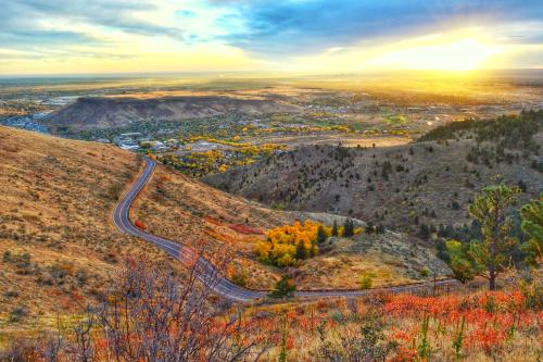 Golden — Golden scenic landscape travel