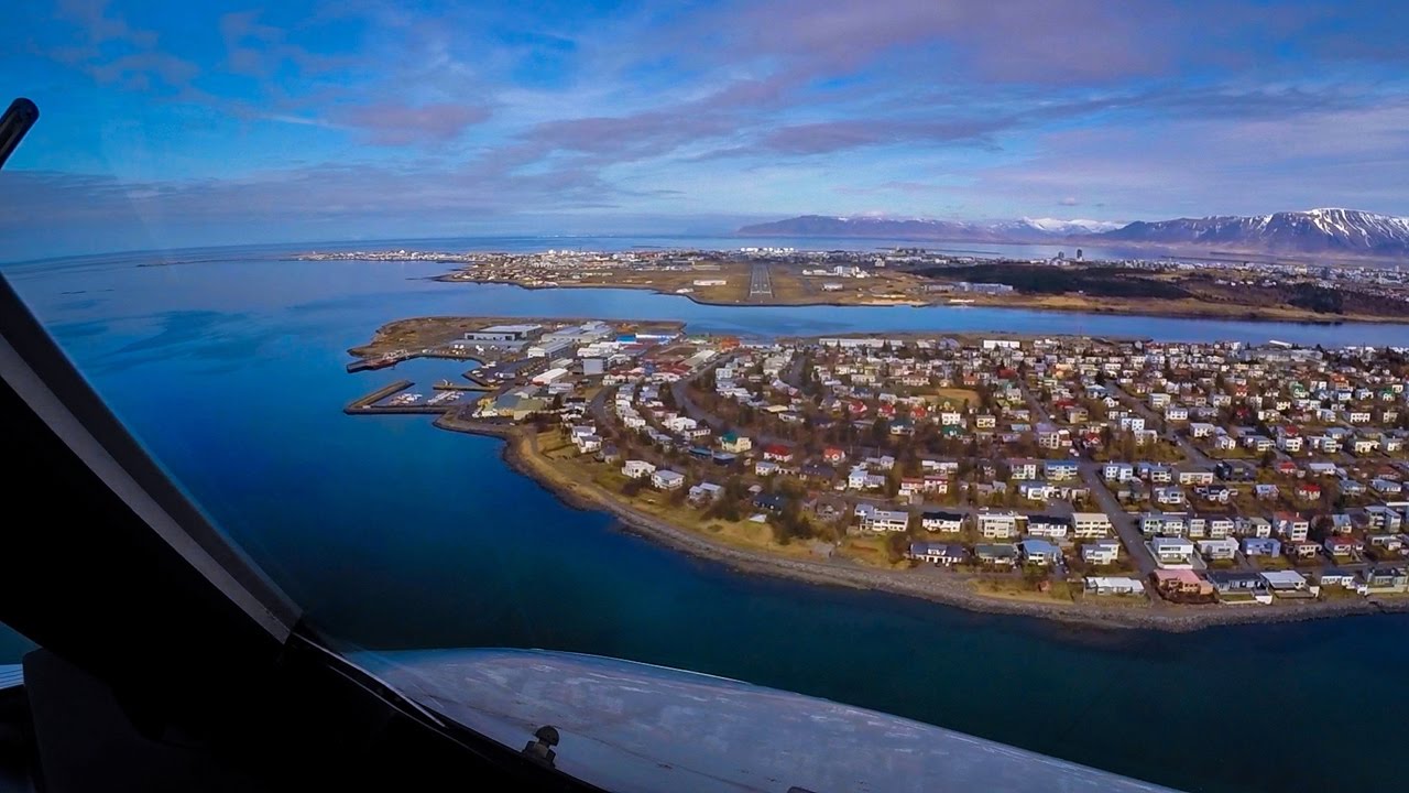 Reykjavík – Lotnisko — Malownicza podróż przez krajobrazy Reykjavíku