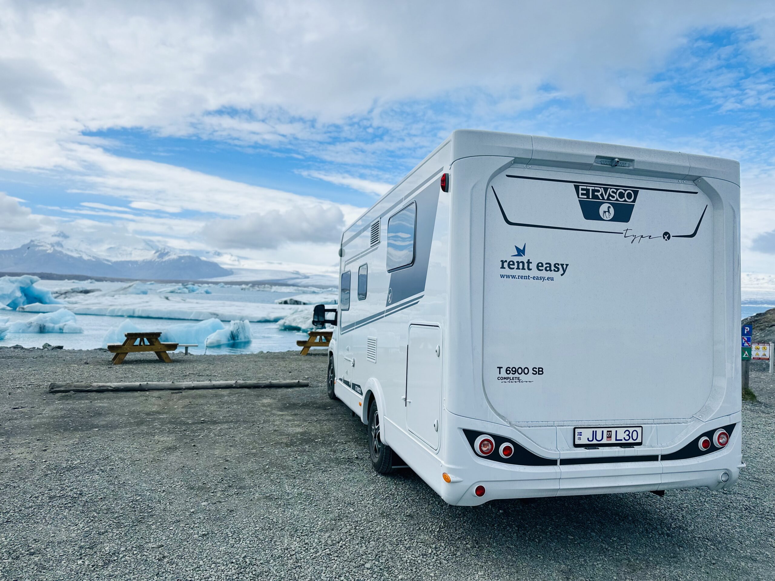 Reykjavík – Lotnisko — Podróż kamperem po Reykjavíku