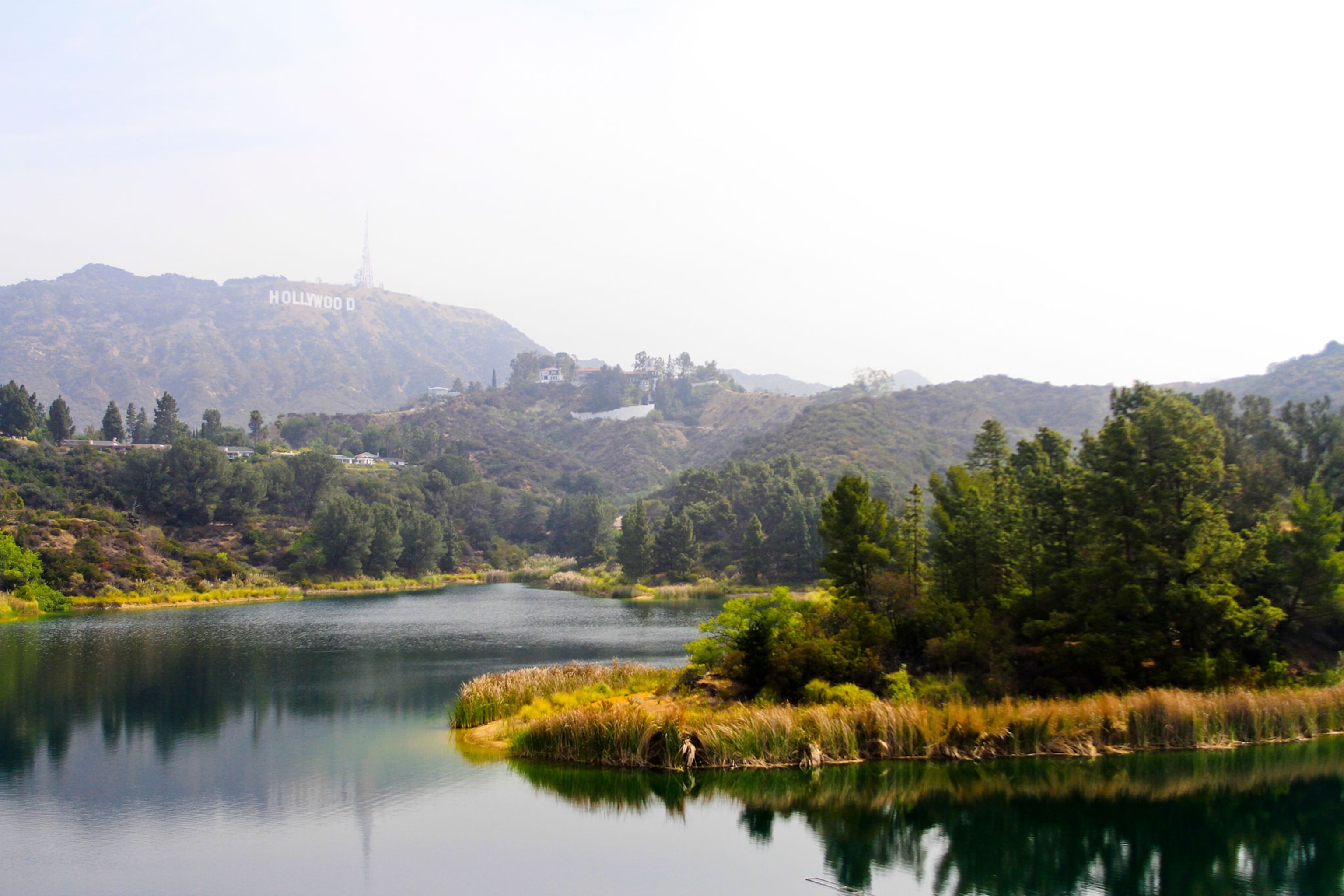 A serene view of the Hollywood Reservoir in Los Angeles, perfect for an RV trip