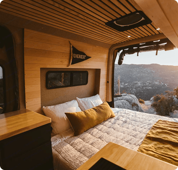 Graph showing the average cost of renting an RV in Adelaide by month