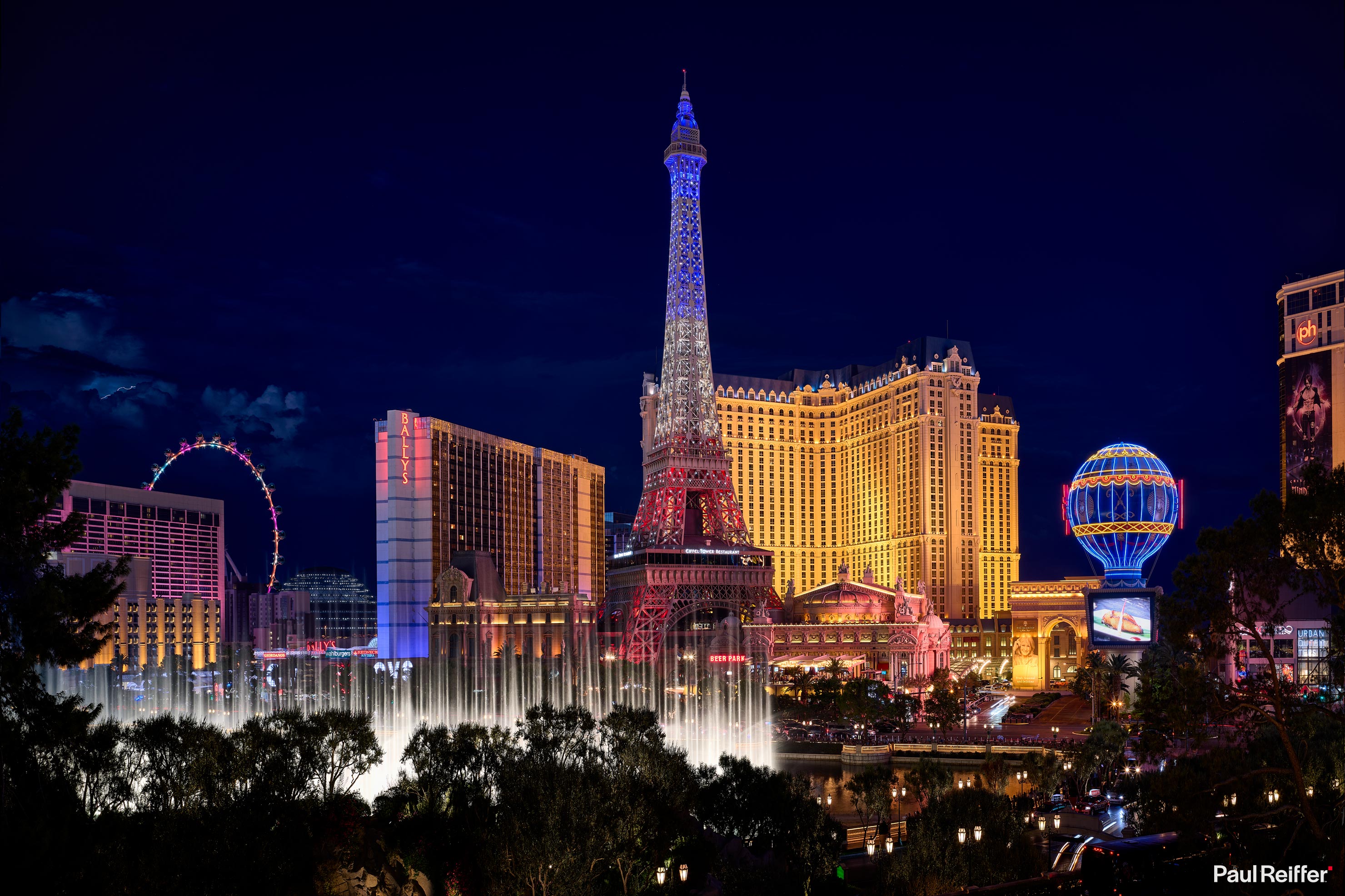 The vibrant Las Vegas Strip at night, a key part of any beginner's itinerary.