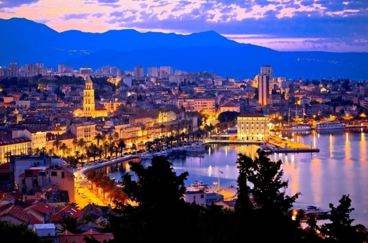Split — Split scenic landscape travel