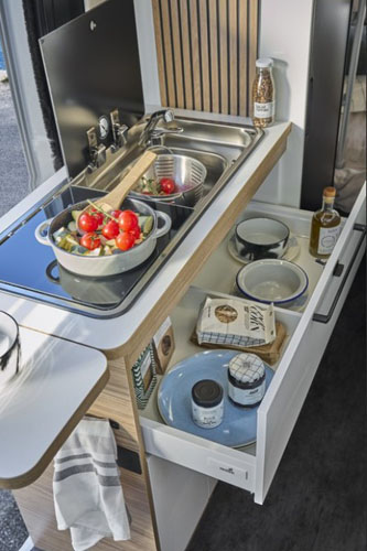 Camper Van Plus - V630