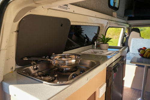 Sunta Snoozer Camper