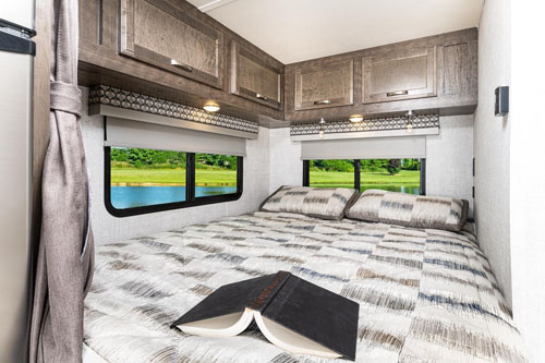 Adak Argonaut 23 - Gold